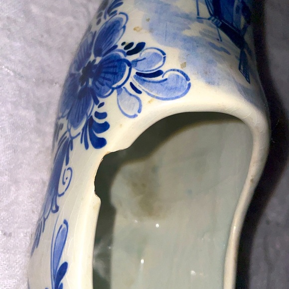 Floral Ceramic Clogs, it has  small chipped - Picture 5 of 5